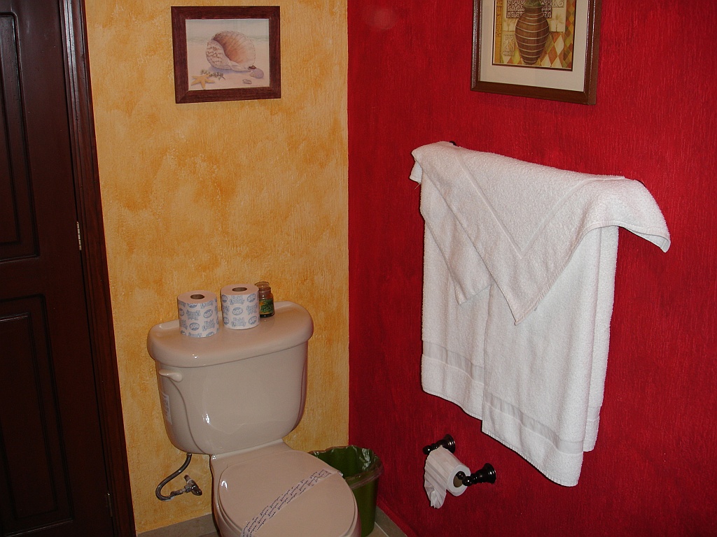 1BRM_14.JPG - Bathroom