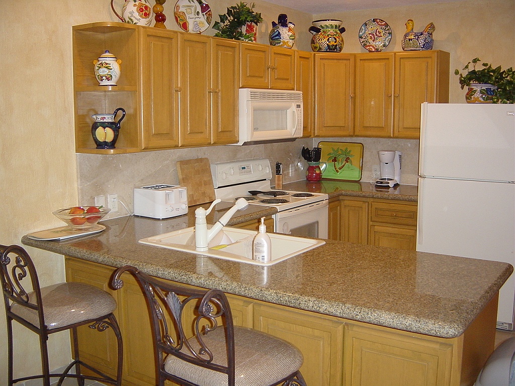 3BRM_13.JPG - Kitchen