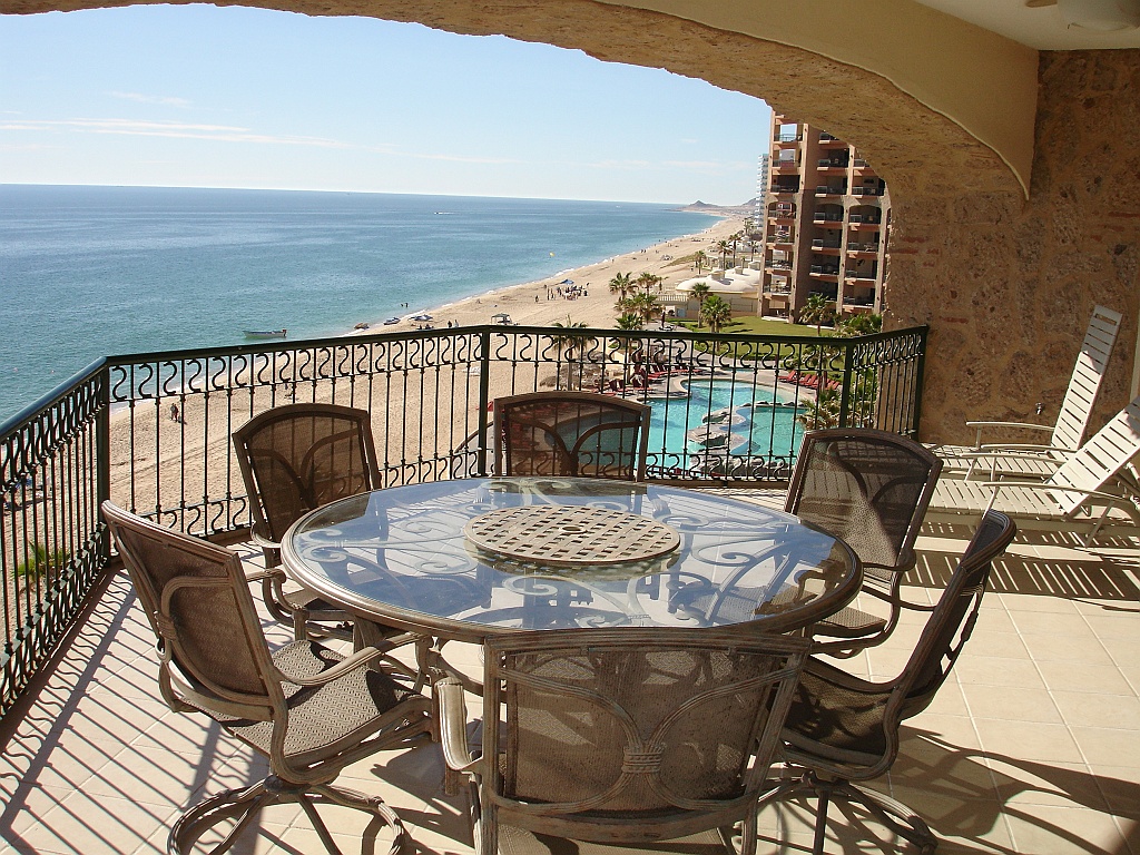 3BRM_22.JPG - Balcony