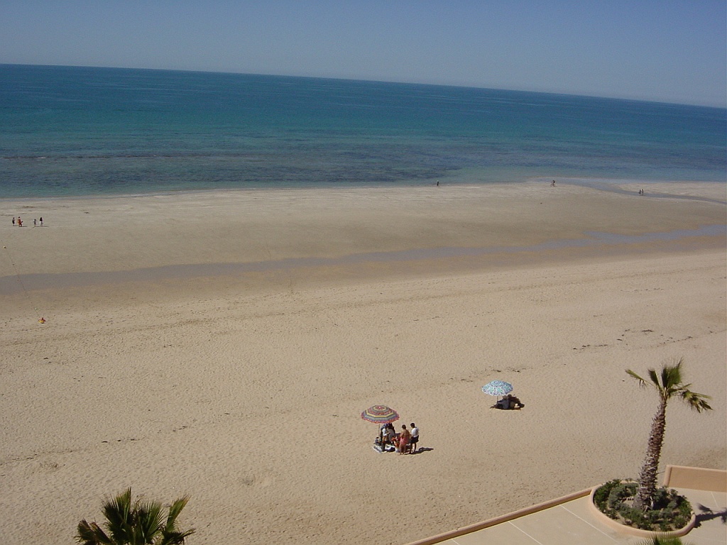 3BRM_44.JPG - Beach view