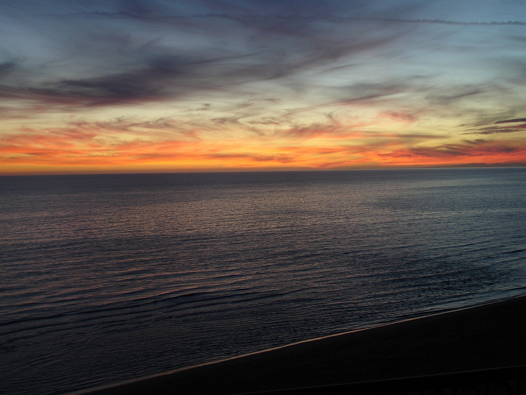 3BRM_46.JPG - Sunset from balcony