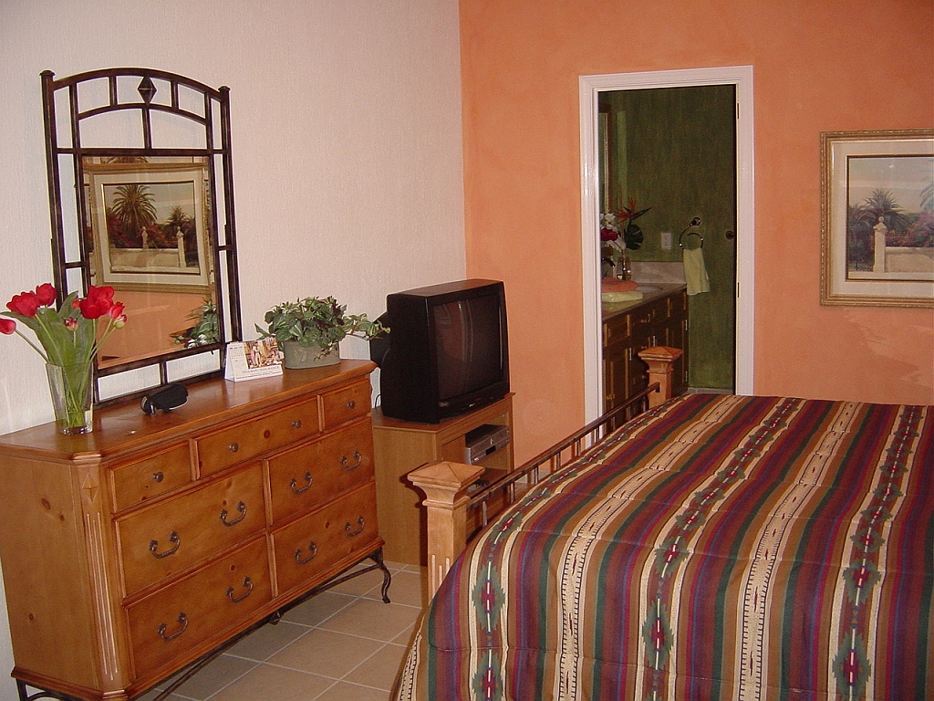 3BRM_53.JPG - Master bedroom